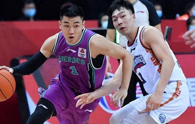 新秀球员崭露头角，助球队取得连胜