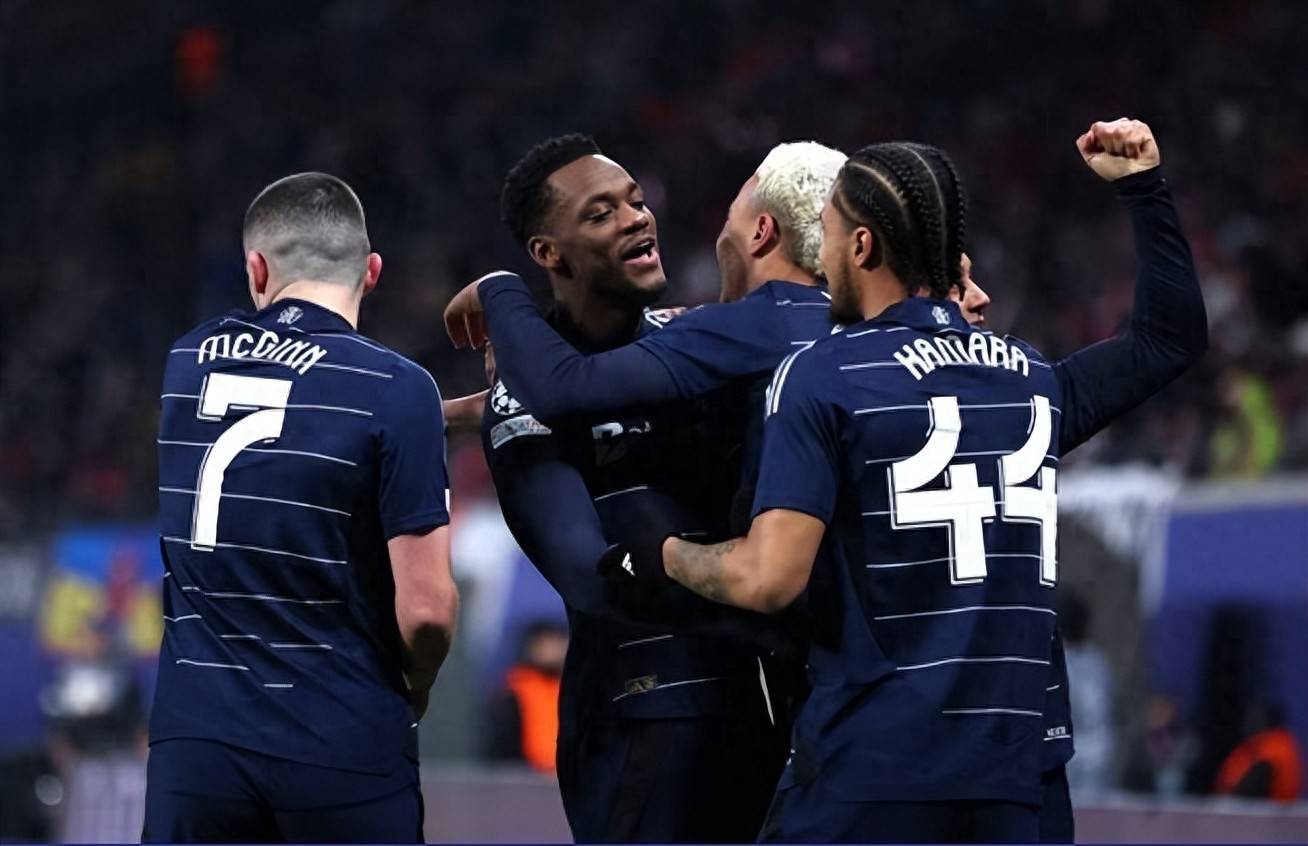 切尔西豪取五连胜,欧冠比赛杀出重围 切尔西豪取五连胜,欧冠比赛杀出重围