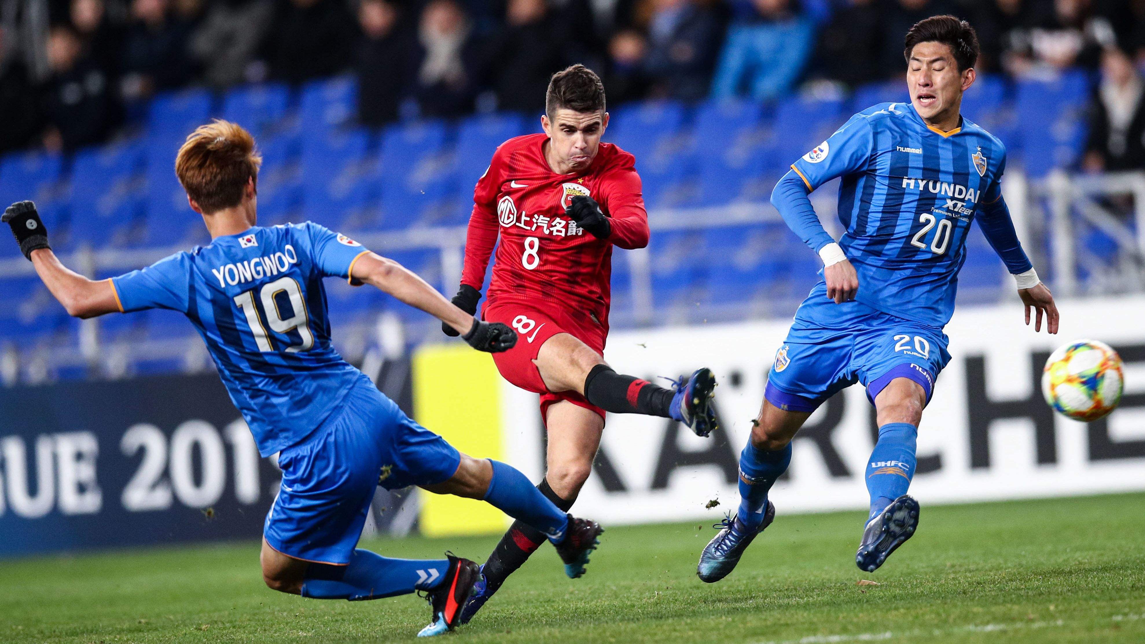 包含热刺力克波尔图，圆满晋级国际足球比赛半决赛的词条