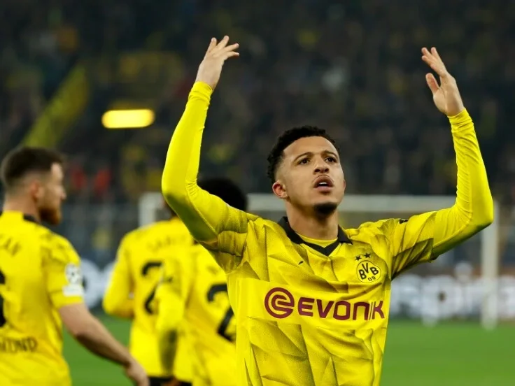 包含斯图加特客场艰难胜利，实力得到验证的词条