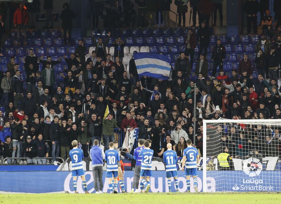 拉科鲁尼亚客场大胜，实现保级目标的简单介绍