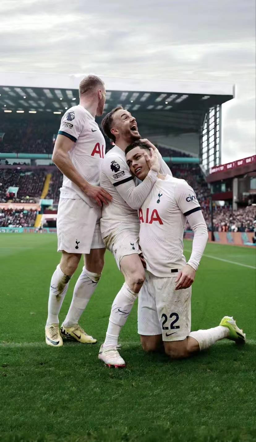 关于热刺险胜，逆袭晋级英冠排名前列的信息