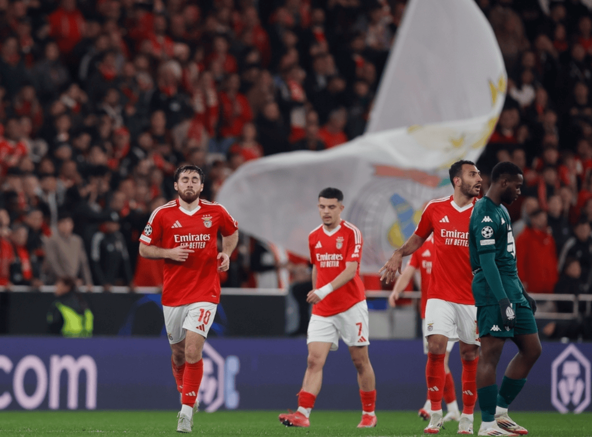 欧冠资格赛大战鏖战正酣,北俱盛城南雄水林 欧冠资格赛大战鏖战正酣,北俱盛城南雄水林