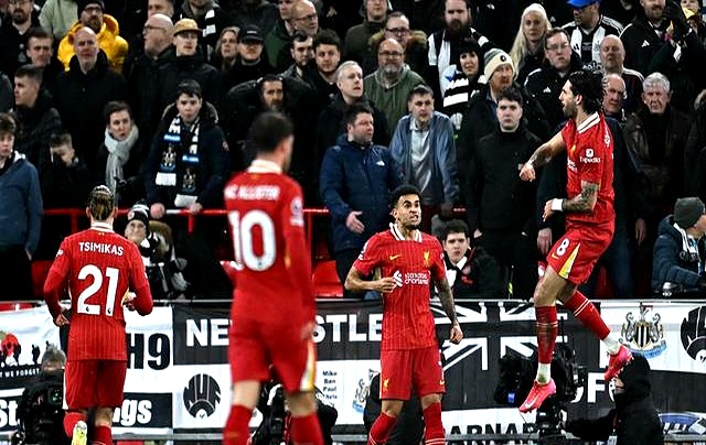 包含阿森纳迎战切尔西,激烈对决引燃球迷热情的词条 包含阿森纳迎战切尔西,激烈对决引燃球迷热情的词条