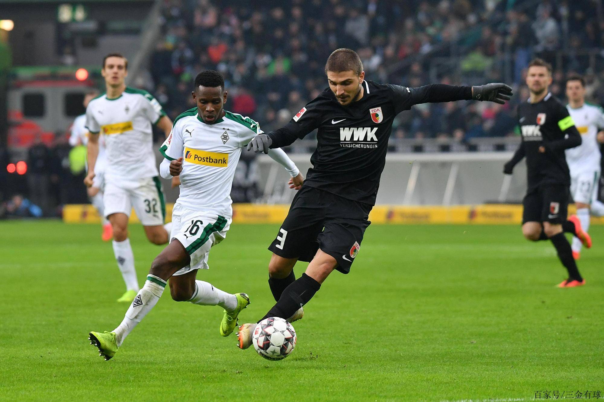 包含汉诺威战胜弗赖堡，豪取近期第二场胜利的词条