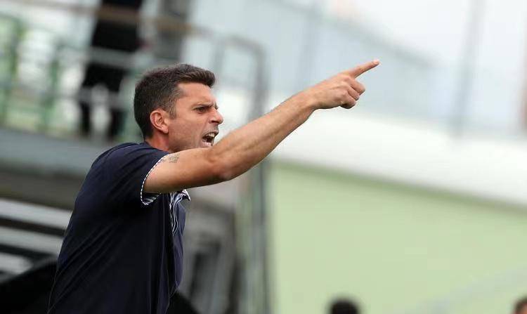 关于国际米兰临时换帅，新教练振奋球队士气的信息