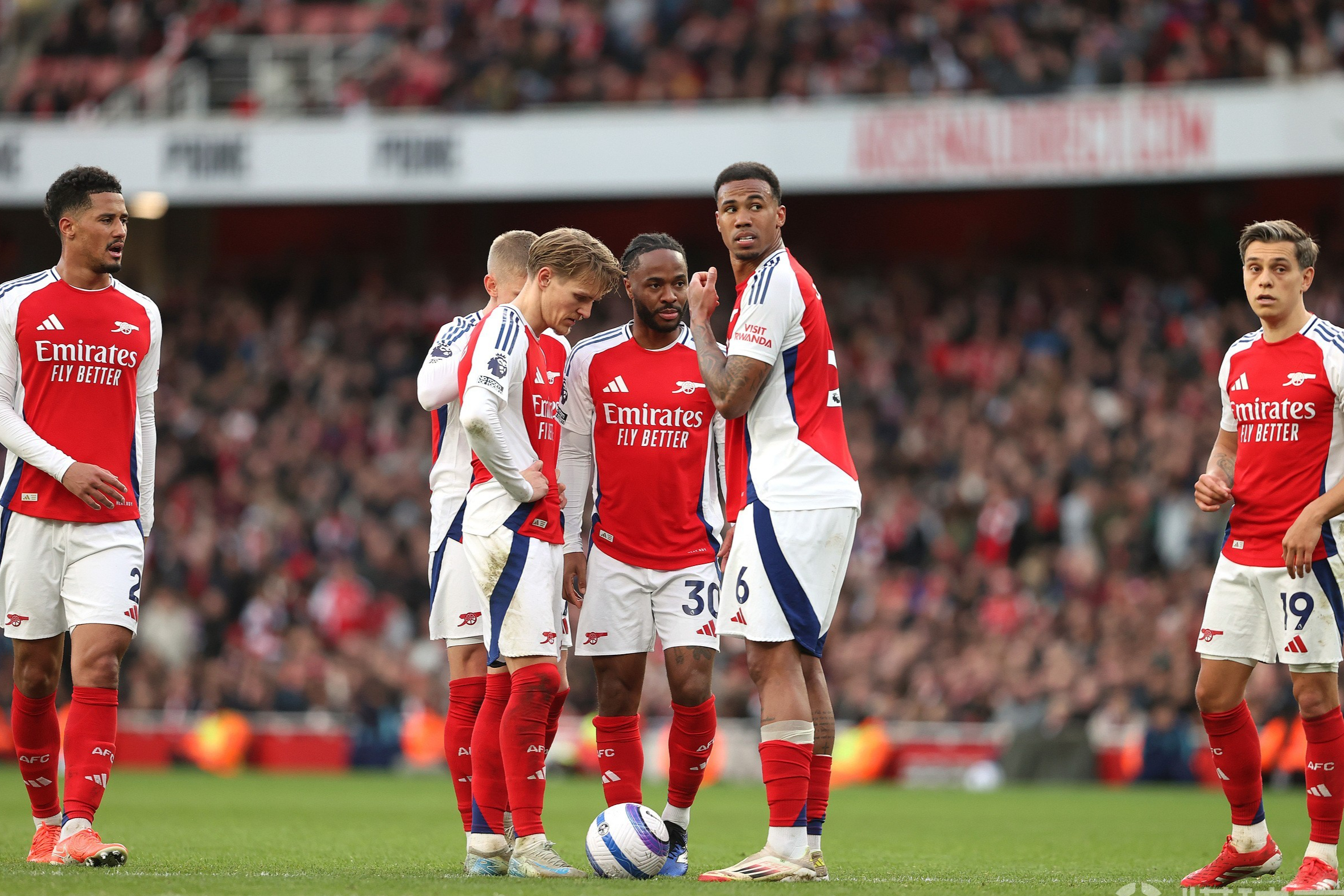 包含曼联遭遇平局,英格兰顶级联赛前四位置略显动摇的词条 包含曼联遭遇平局,英格兰顶级联赛前四位置略显动摇的词条