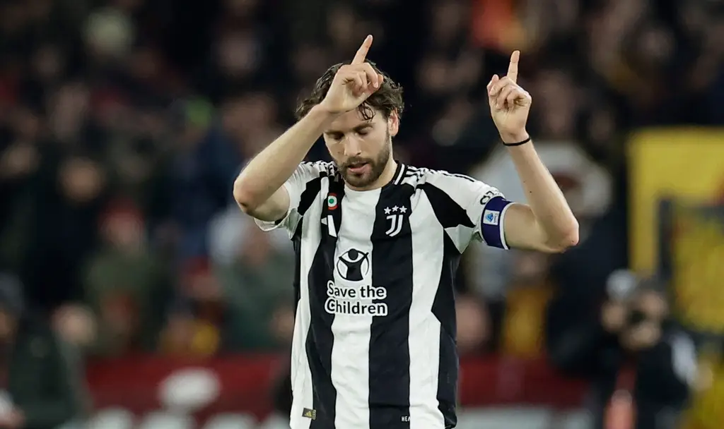 关于尤文图斯重回巅峰，背靠背夺得胜利的信息