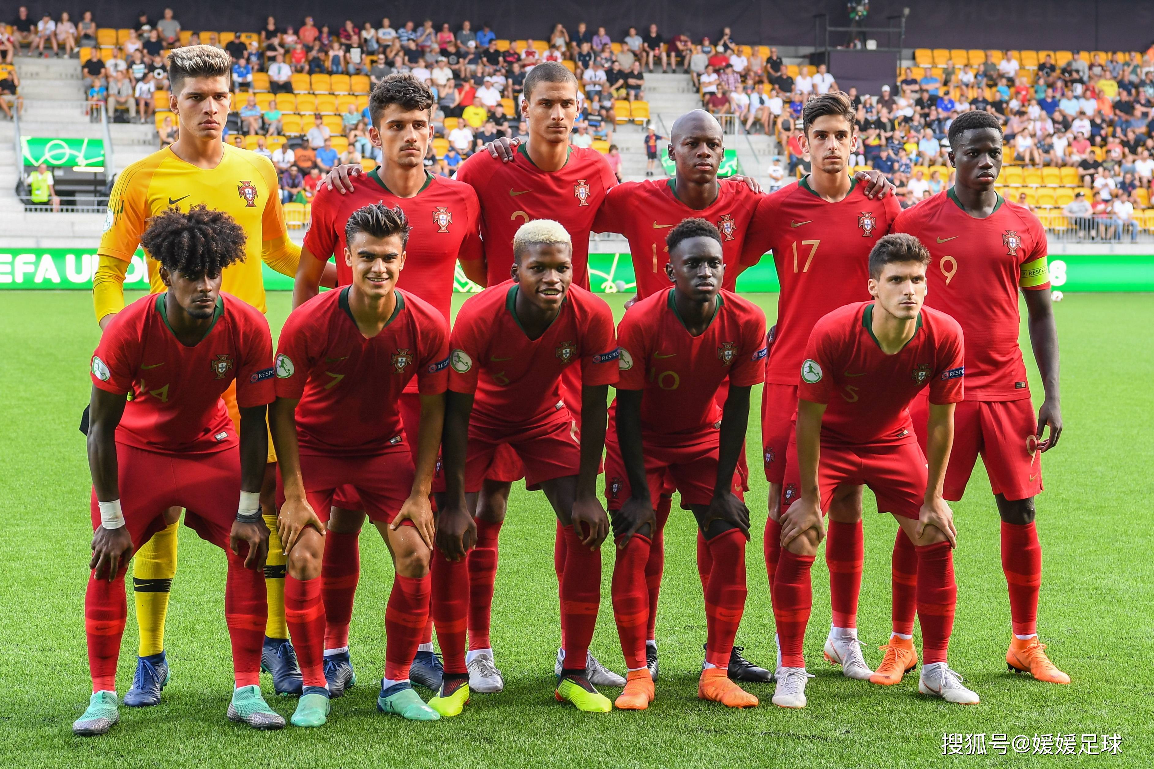 葡萄牙球员在比赛中展现了技术和实力 葡萄牙球员在比赛中展现了技术和实力