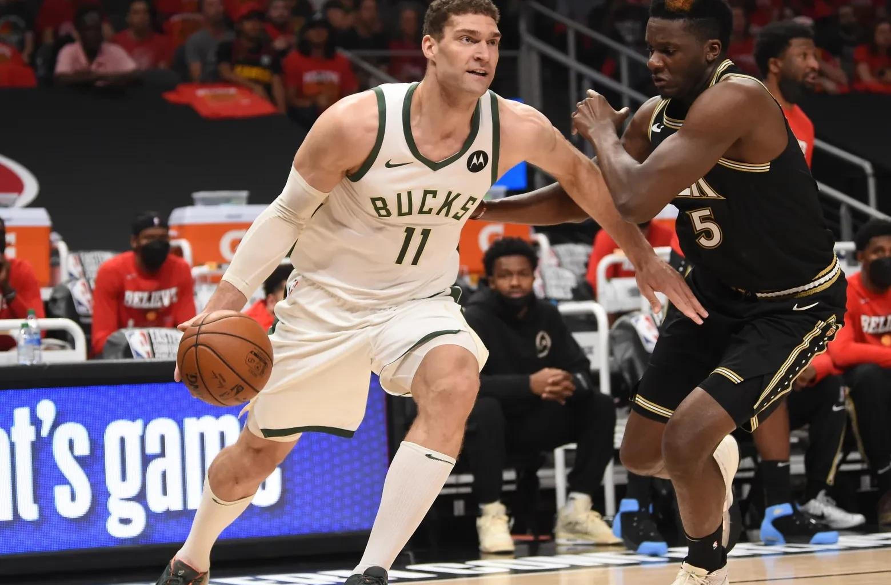 洛佩斯表现抢眼带队晋级联盟前八的简单介绍