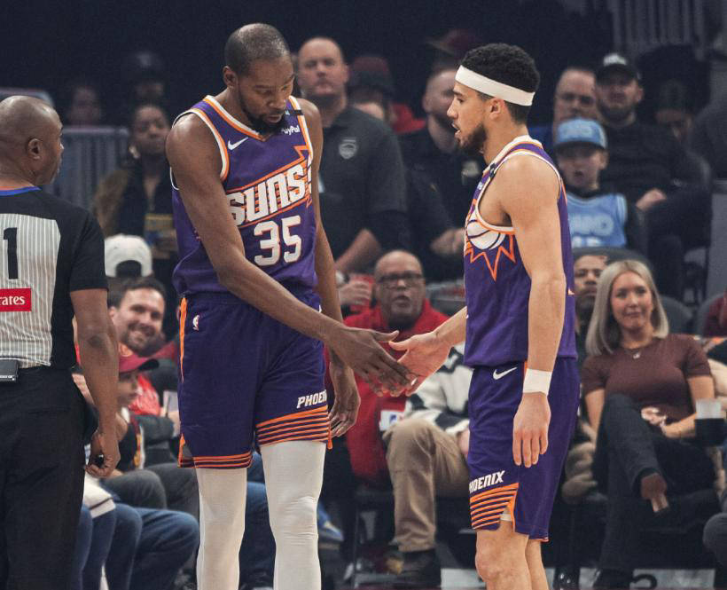 勇士遭爵士反击,米切尔砍下40分 勇士遭爵士反击,米切尔砍下40分